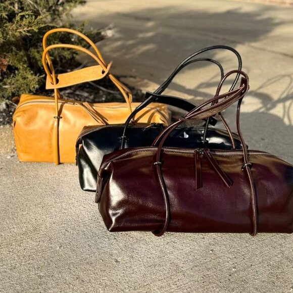 Heritage Duffle – Bag Made of Genuine Leather - Picture 1 of 16